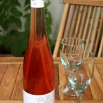 Der Biowein Rosé bietet mit 6 Euro ein ausgezeichnetes Preis-Leistungesverhältnis.