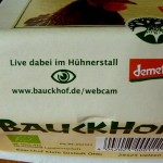 Bauckhof Webcam Hinweis auf Bio-Eierpackung